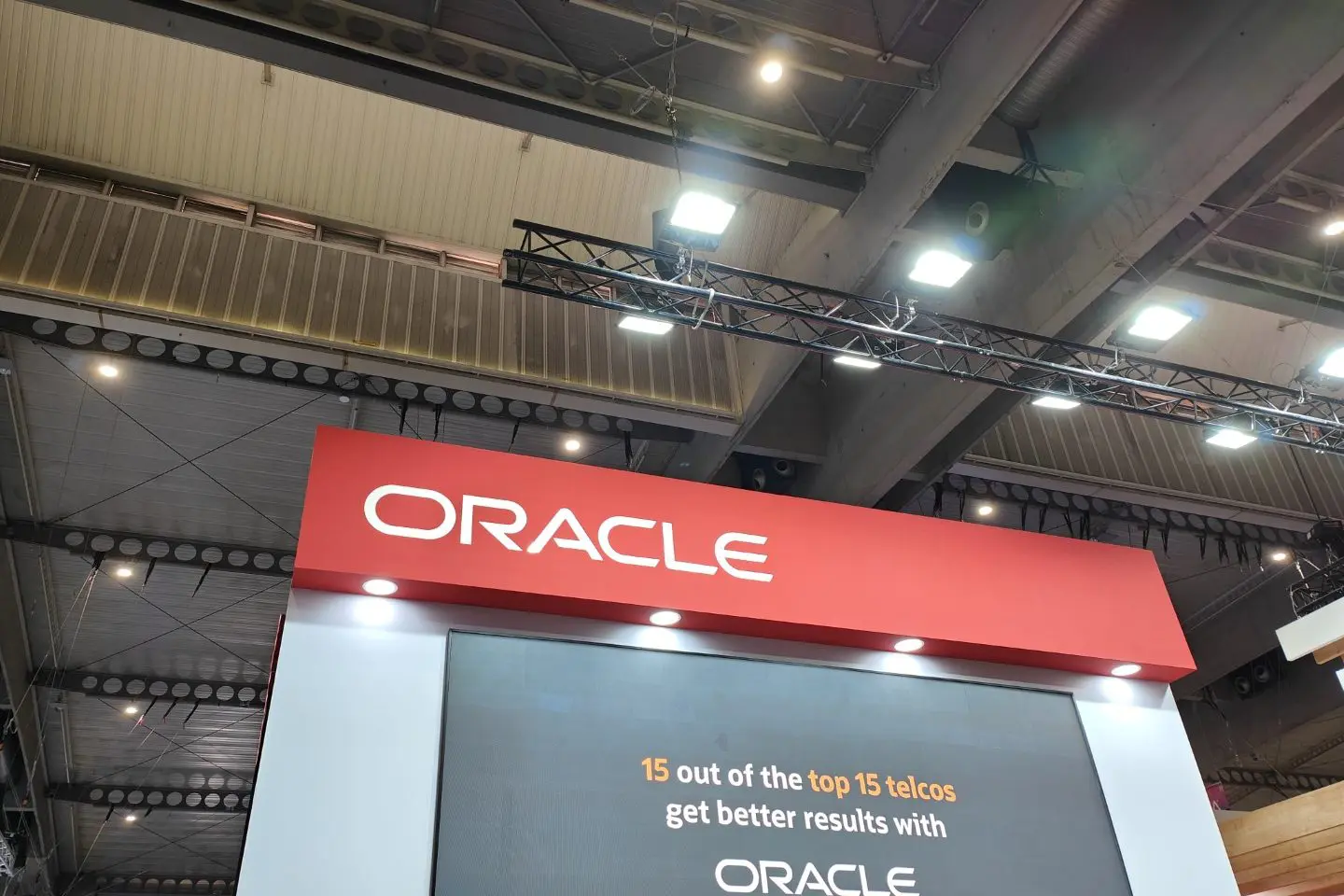 Oracle ajoute des agents d’IA à Fusion Cloud Applications pour les experts CX