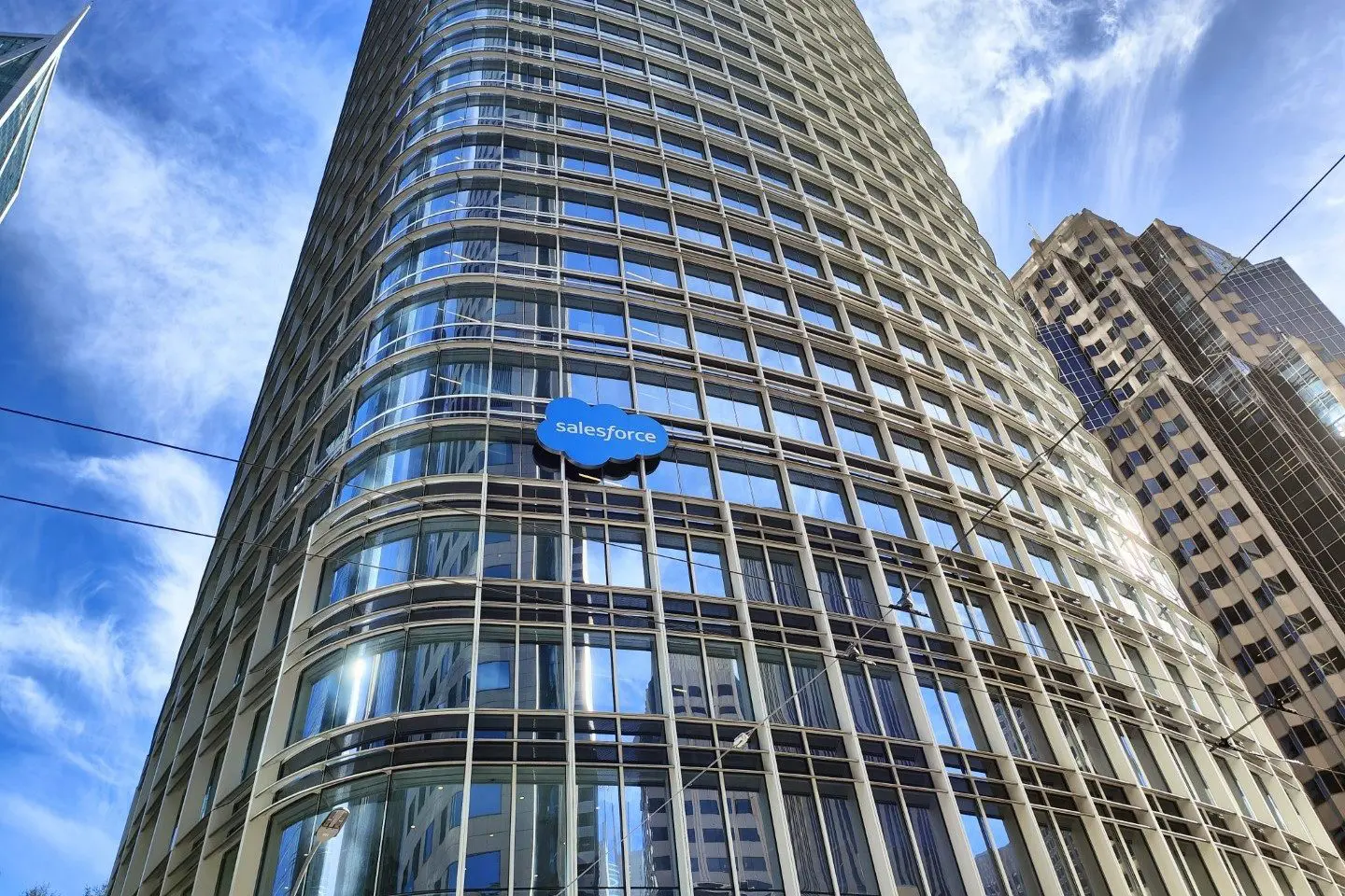Salesforce fixe ses ambitions sur Informatica