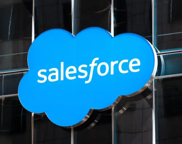 Salesforce remplace jusqu’à la moitié de toutes les tâches par l’IA
