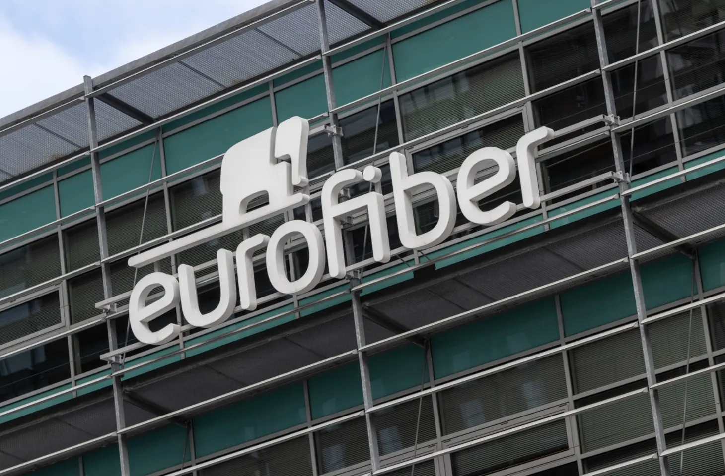 Eurofiber acquiert Arcadiz pour étendre ses solutions de réseau