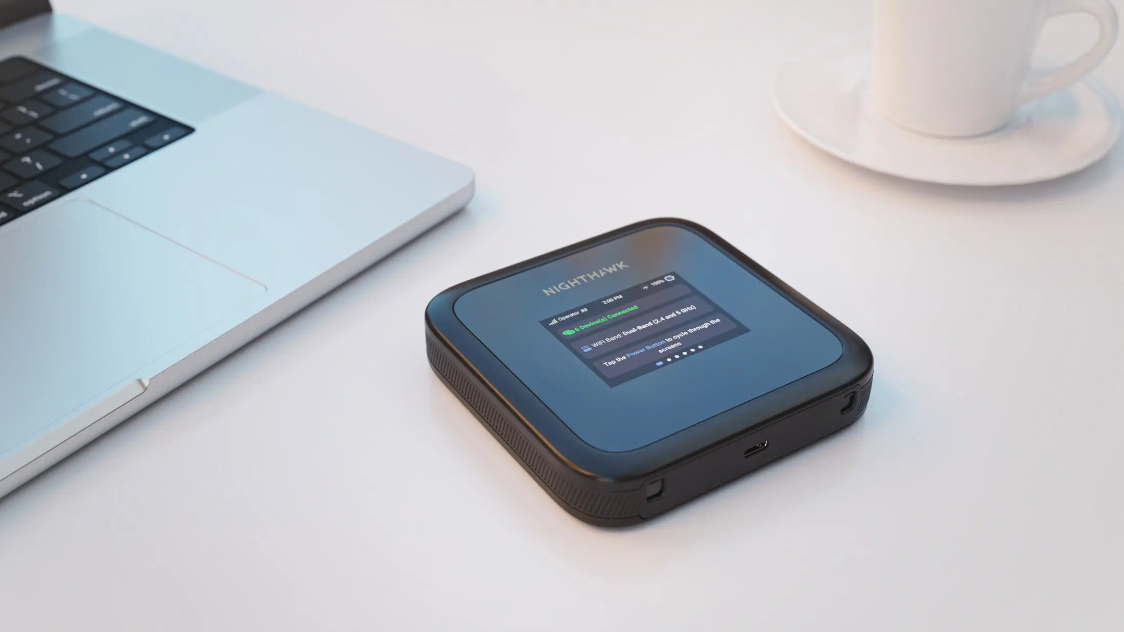 Netgear Nighthawk M3_EMEA_table_zoomed_HR