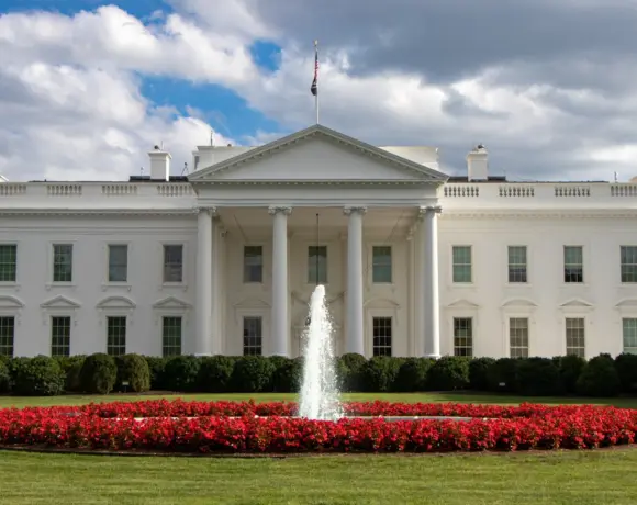 Les États-Unis qualifient les amendes européennes infligées à Apple et Meta d »exploitation économique&rsquo;