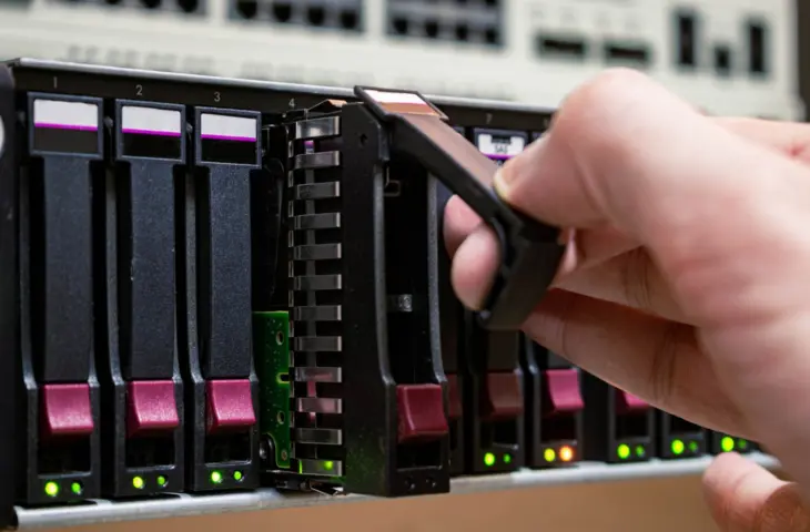 Toshiba teste une technologie d’empilement pour intégrer 40 To dans les disques durs