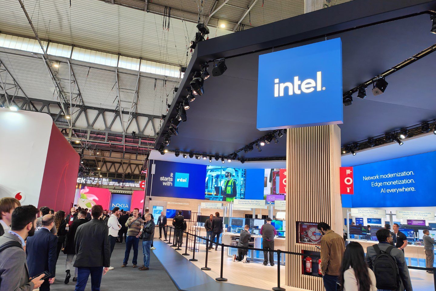 « Nvidia et Broadcom testent des puces sur le processus de production d’Intel »